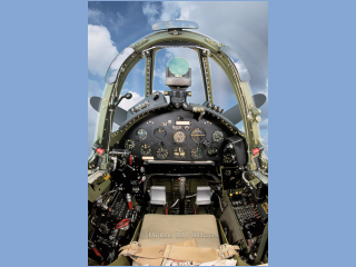 02Corsair_cockpit.jpg